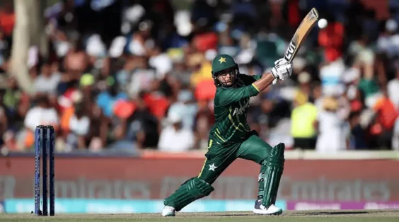 Nida Dar announces return to professional cricket